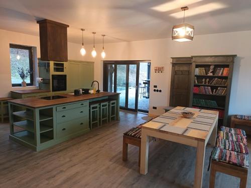 Fotografie z fotogalerie ubytování La Canton v destinaci Adunaţi