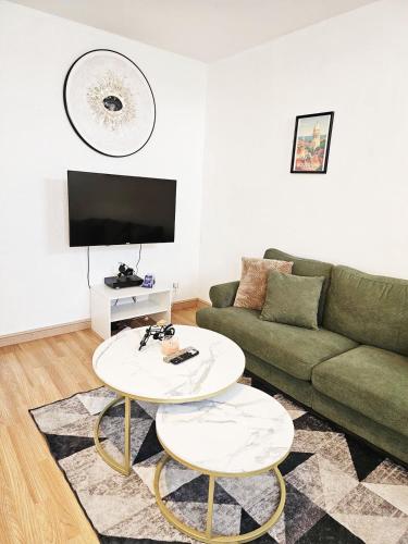 Maisonnette en duplex avec Jardin-Babyfoot et Billard