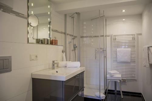 Ένα μπάνιο στο Villa Kaiser