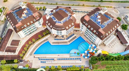 Bazen v nastanitvi oz. blizu nastanitve Ramada Resort Side