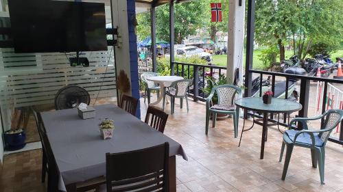 Εστιατόριο ή άλλο μέρος για φαγητό στο Allstar Guesthouse