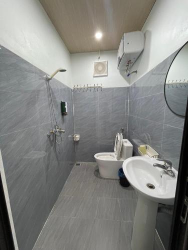 Ένα μπάνιο στο Cương Mountain View Homestay