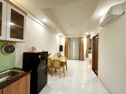 Osimi Phu My Apartment - 1 bedroom的厨房或小厨房