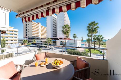 Beach Stay with Terrace & Sea View REF050