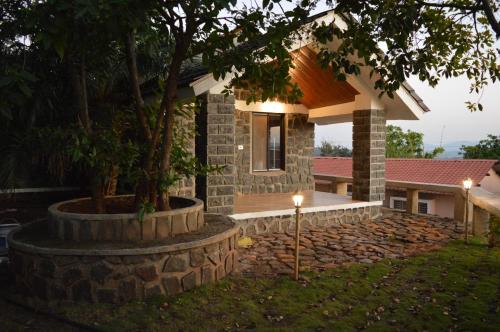 O grădină în afara Nirvana Bhimashankar Jungle Resort