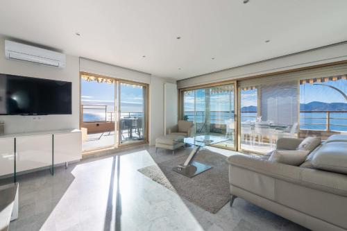 2-Br Panoramic Sea View & Beach Access