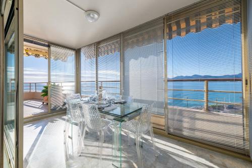 2-Br Panoramic Sea View & Beach Access