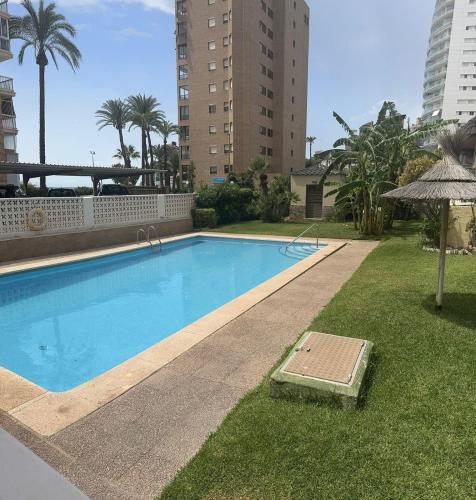 Ocean view apartment, a one-minute walk to the beach