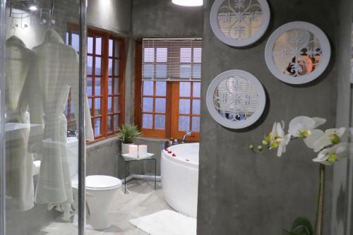 Ένα μπάνιο στο Galagos Guest House