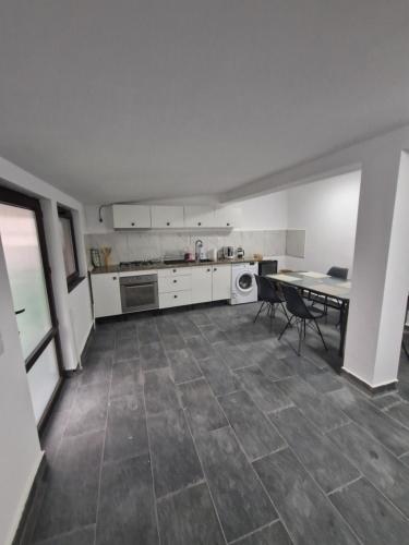 Η κουζίνα ή μικρή κουζίνα στο Casa Carina