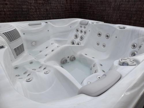 Fotografie z fotogalerie ubytování Villa avec SPA 5 places v destinaci Vaux-sur-Mer