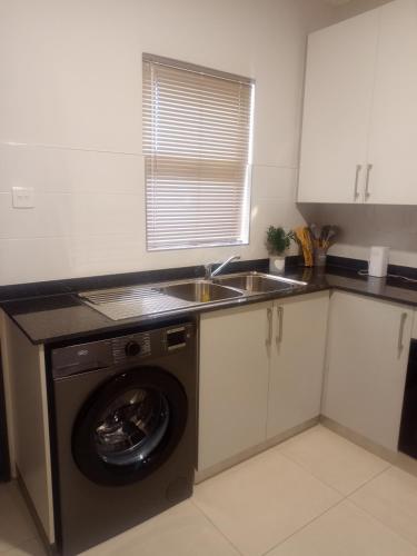 Foto de la galeria de Amos airbnb a Gaborone