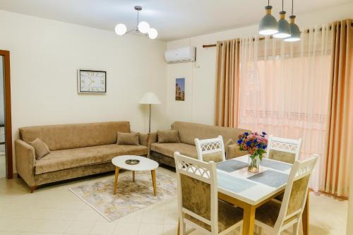 Coin salon dans l'établissement ALBis apartments 1