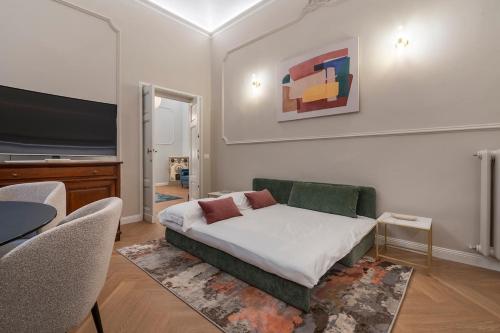 NEW Luxury 3-bedroom & 4-bathroom Duomo