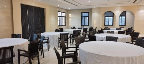 Εστιατόριο ή άλλο μέρος για φαγητό στο Abhushan Mahal