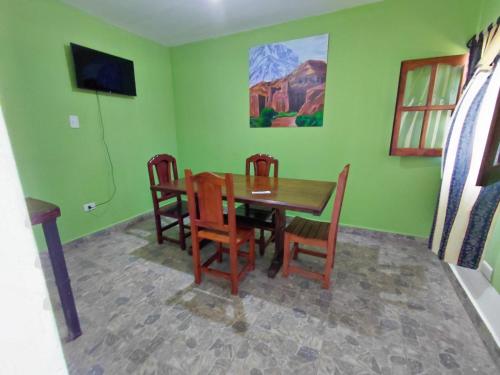 TV a/nebo společenská místnost v ubytování Umbral Calchaquí