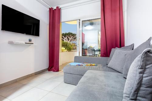 1012 Los Cristianos front row sea, pool free WiFi