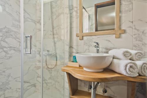 Koupelna v ubytování Philoxenia Studios