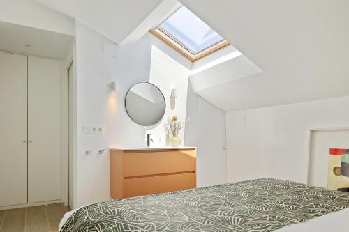 Moonlight by FeelFreeRentals