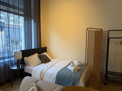 Postel nebo postele na pokoji v ubytování Naest - Authentic Escapes City House Nijmegen