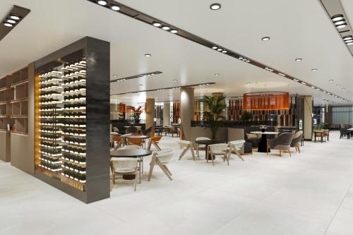 Φωτογραφία από το άλμπουμ του Royal Atlantis Icon στο Σιντέ