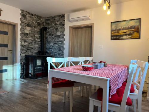 Chalupa u lesa v Železných horách