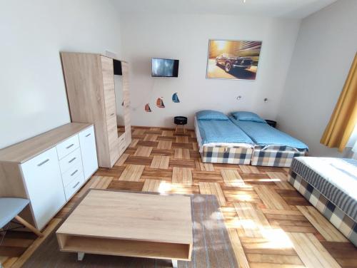 Postel nebo postele na pokoji v ubytování Świerkówka Stronie Śląskie