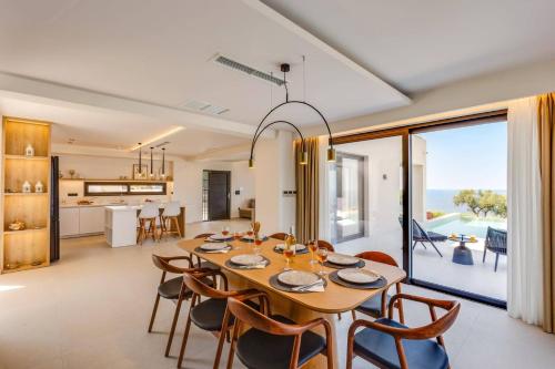 Villa Este by Villa Plus