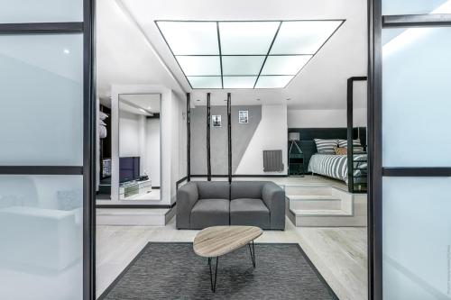 Loft Luxembourg - Vavin 1bdr by B'Your Home