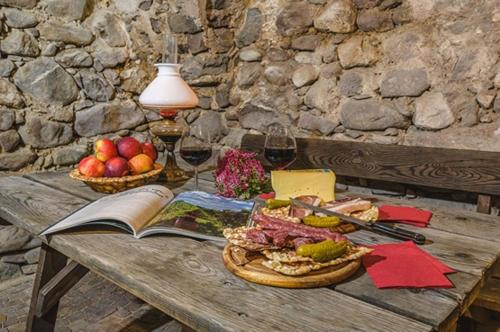 Φαγητό σε αυτή η παραθεριστική κατοικία ή κάπου εκεί κοντά