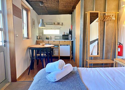 Nhà bếp/bếp nhỏ tại Estúdio Charmoso no Coração das Termas