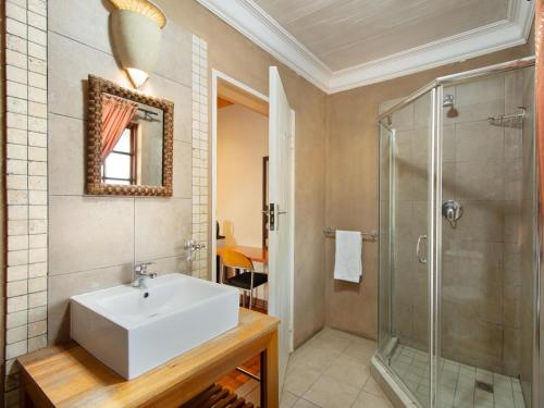Un baño de Kniff un Gaffel Guest House