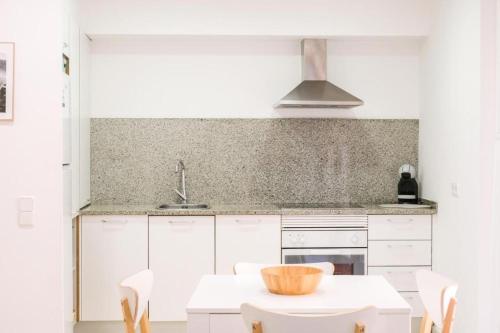 Foto de la galeria de Ca l'Eudald 1, Descubre Besalú en familia a Besalú