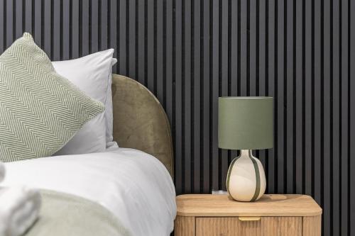 Stylish Central 3BR 2 En-suites Sleeps 6 photo 32