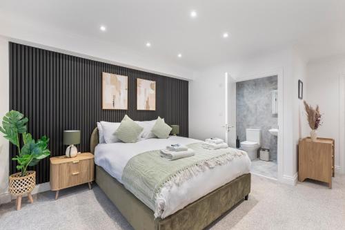 Stylish Central 3BR 2 En-suites Sleeps 6 photo 20