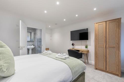 Stylish Central 3BR 2 En-suites Sleeps 6 photo 22