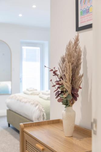 Stylish Central 3BR 2 En-suites Sleeps 6 photo 19