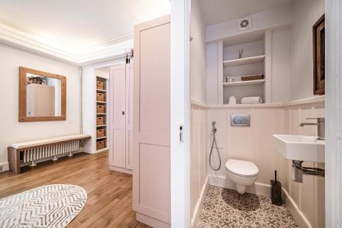 Apartment Brina Chamonix - by EMERALD STAY photo 35