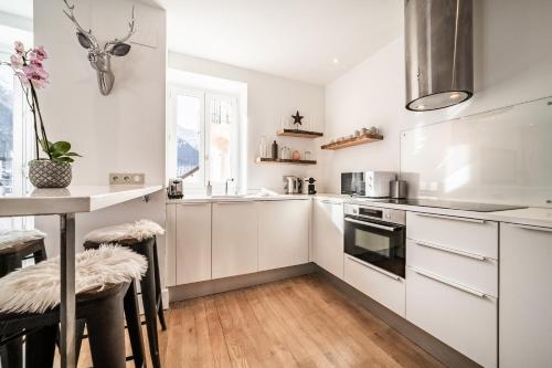 Apartment Brina Chamonix - by EMERALD STAY photo 9