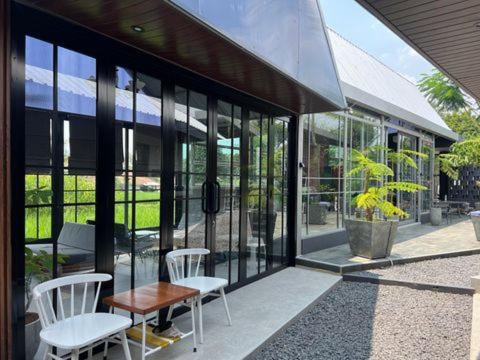 Φωτογραφία από το άλμπουμ του arion villa 