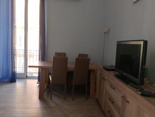 TV a/nebo společenská místnost v ubytování casa adriana