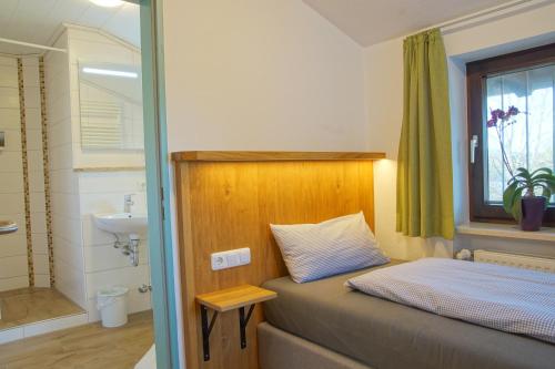 Koupelna v ubytování Hotel Waldmann