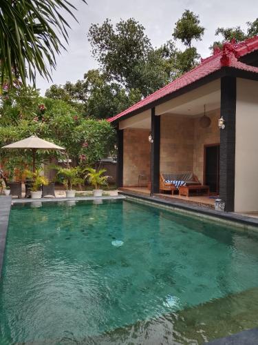 Swimmingpoolen hos eller tæt på Villa Faris