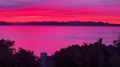 Φωτογραφία από το άλμπουμ του Whale and Waddle σε Rocklands