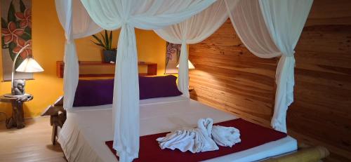 Bungalow atypique Ti Bambou à 500m de la plage