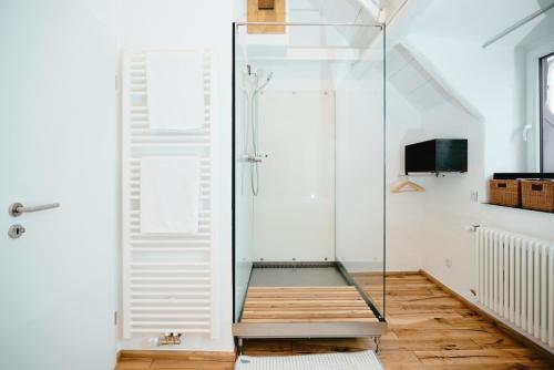 Μια τηλεόραση ή/και κέντρο ψυχαγωγίας στο Küchenbleibe