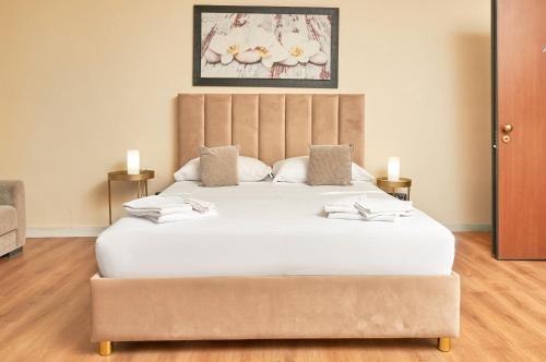 Postel nebo postele na pokoji v ubytování Mirosa Bed and Breakfast