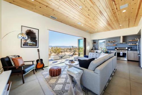 Kuchyň nebo kuchyňský kout v ubytování The Gaslight By The Cohost Company