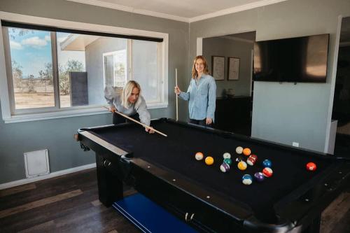 Επισκέπτες που μένουν στο Sunset Grove By The Cohost Company