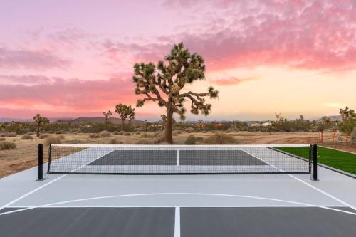 Εγκαταστάσεις για τένις ή/και σκουός στο Sunset Grove By The Cohost Company ή εκεί κοντά